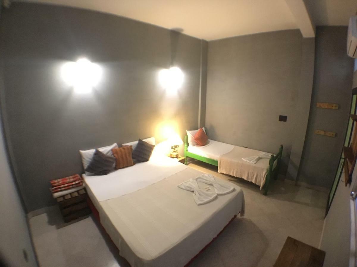 Hostal El Farol Ασουνσιόν Εξωτερικό φωτογραφία